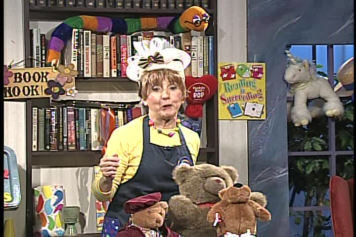 Thumbnail image for The Magic Book Nook-03-BrownBear